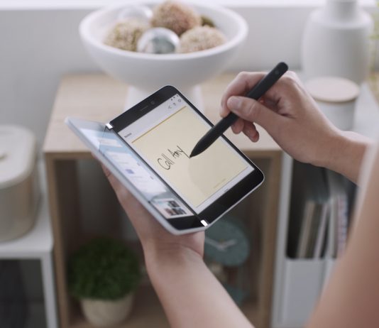 Microsoft anuncia la disponibilidad en España de Surface Duo para empresas