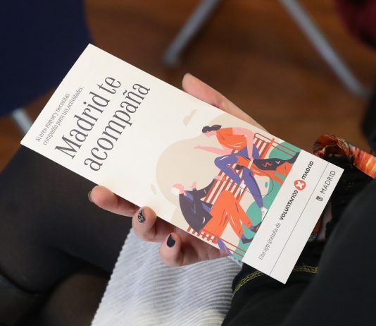 El Ayuntamiento lanza ‘Madrid Te Acompaña’ de la mano de Microsoft para conectar a las personas mayores con el voluntariado municipal