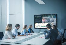 PANASONIC INCORPORA WIRELESS DISPLAY Y MULTICAST AL SISTEMA DE PRESENTACIONES PRESSIT
