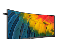 El nuevo monitor Philips SuperWide sustituye la configuración de doble pantalla