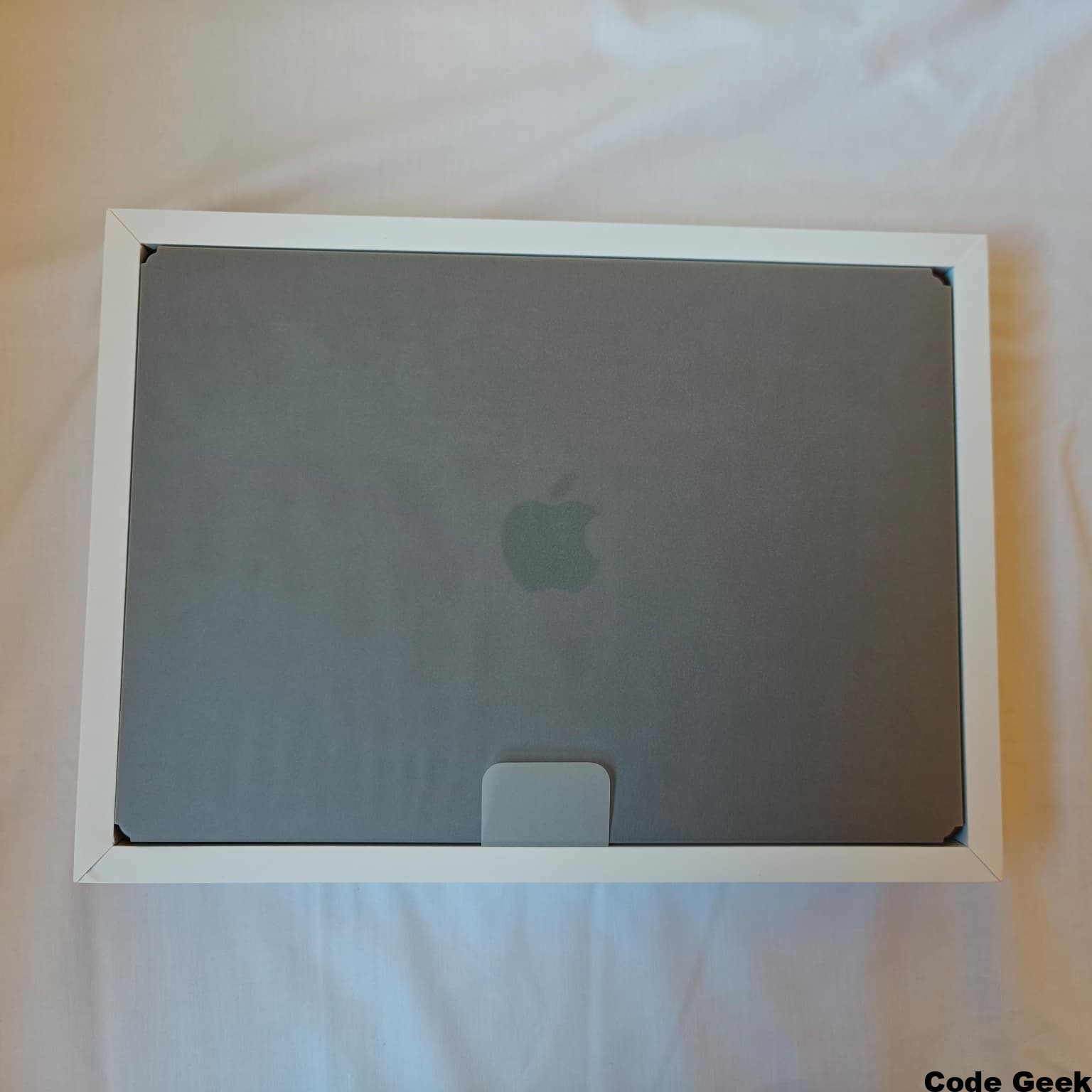 MacBook Pro M5 Teclado Amplio